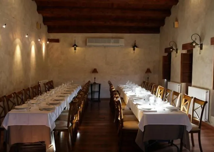 게스트하우스 Condestables & 4*