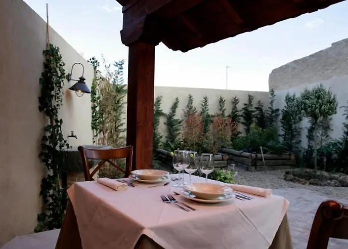 게스트하우스 Condestables & 비얄판도