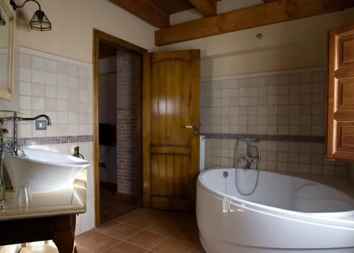 게스트하우스 Condestables & 4*