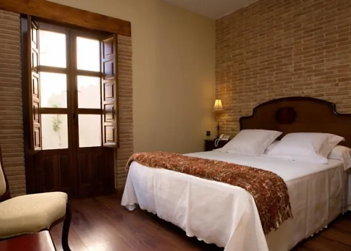 게스트하우스 Condestables & 비얄판도