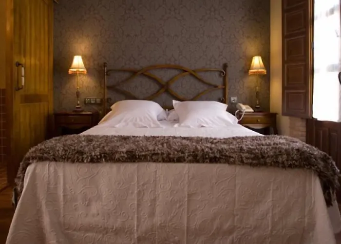 Condestables & 게스트하우스 4*